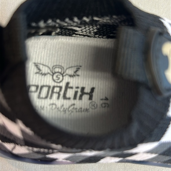 Sportix- NWOT - Kids Checkered Slip-On Shoes - Picture 2 of 5